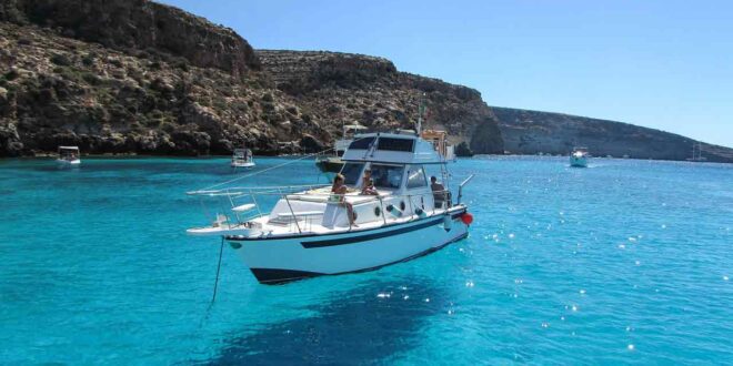 Lampedusa, il bellissimo mare dell'isola